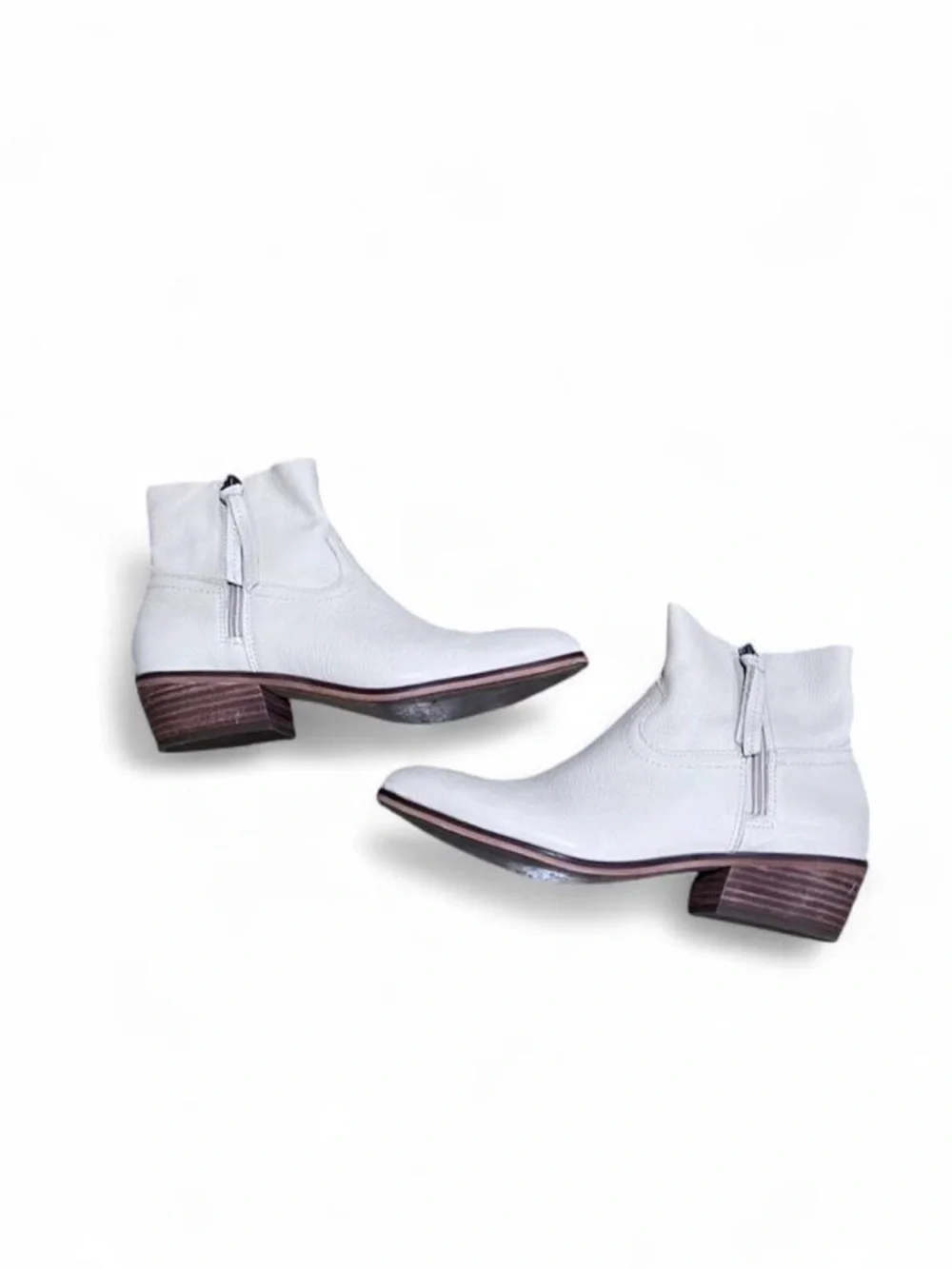 Frye& Co White Leather Zip Ankle Booties
